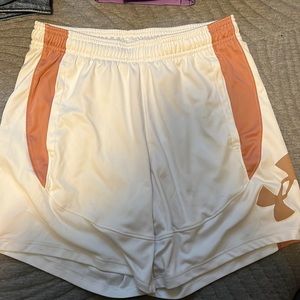 UNDER ARMOR shorts